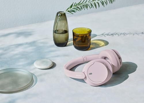 Sony WH-CH720N Wireless Noise Cancelling Headphones, 35 hours battery life, Clearer hands-free calling, Multipoint Connection, White, UAE Version - 1-Year warranty